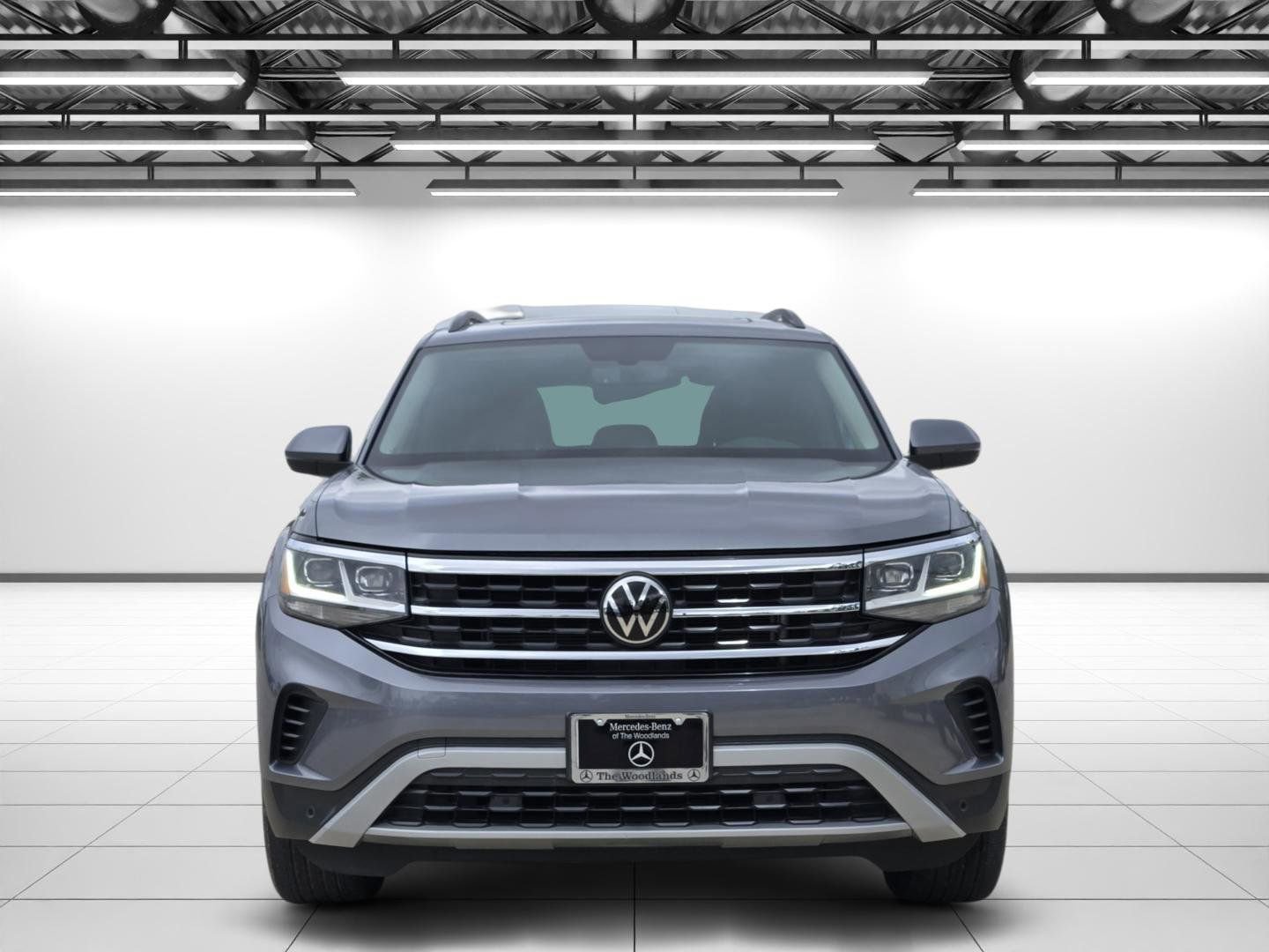 Used 2023 Volkswagen Atlas SE w/ Panoramic Sunroof Package image 4