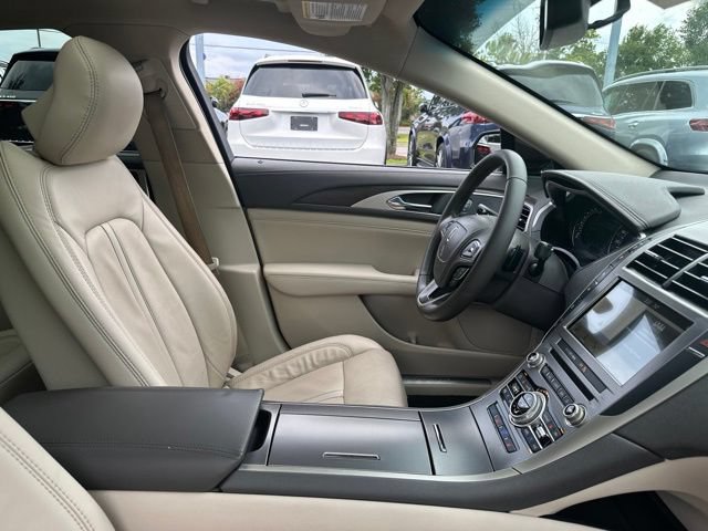Used 2017 Lincoln MKZ Reserve FWD image 35