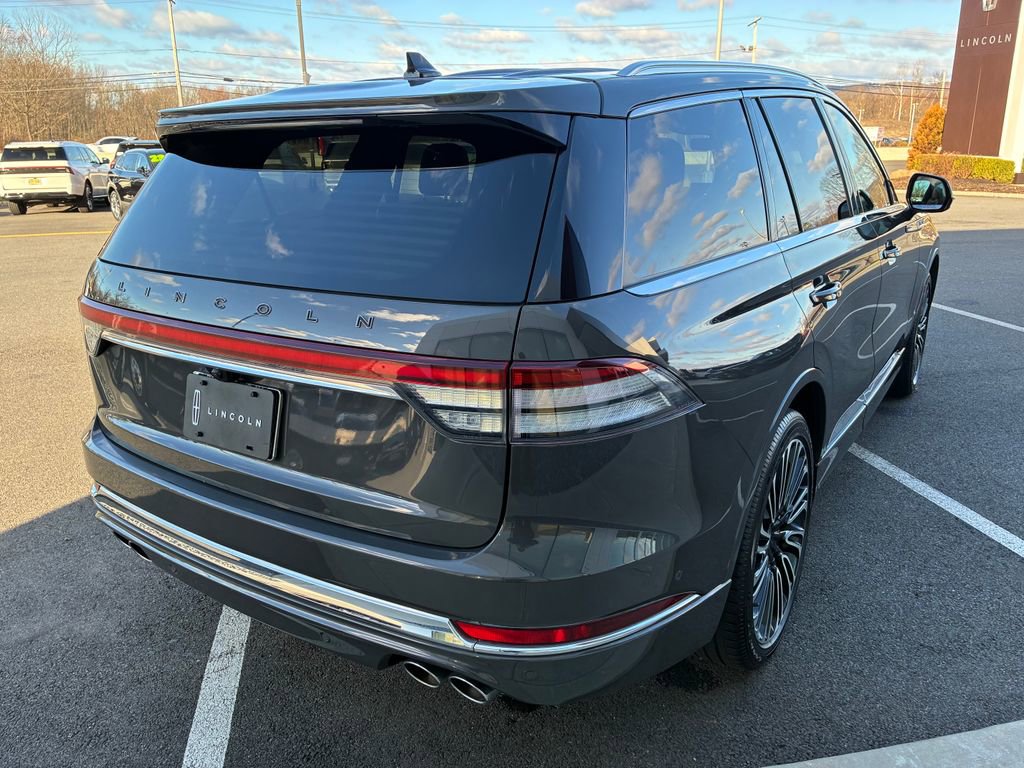 Used 2023 Lincoln Aviator Black Label image 6