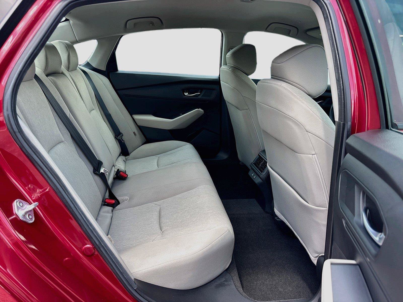 Certified 2025 Honda Accord LX image 29