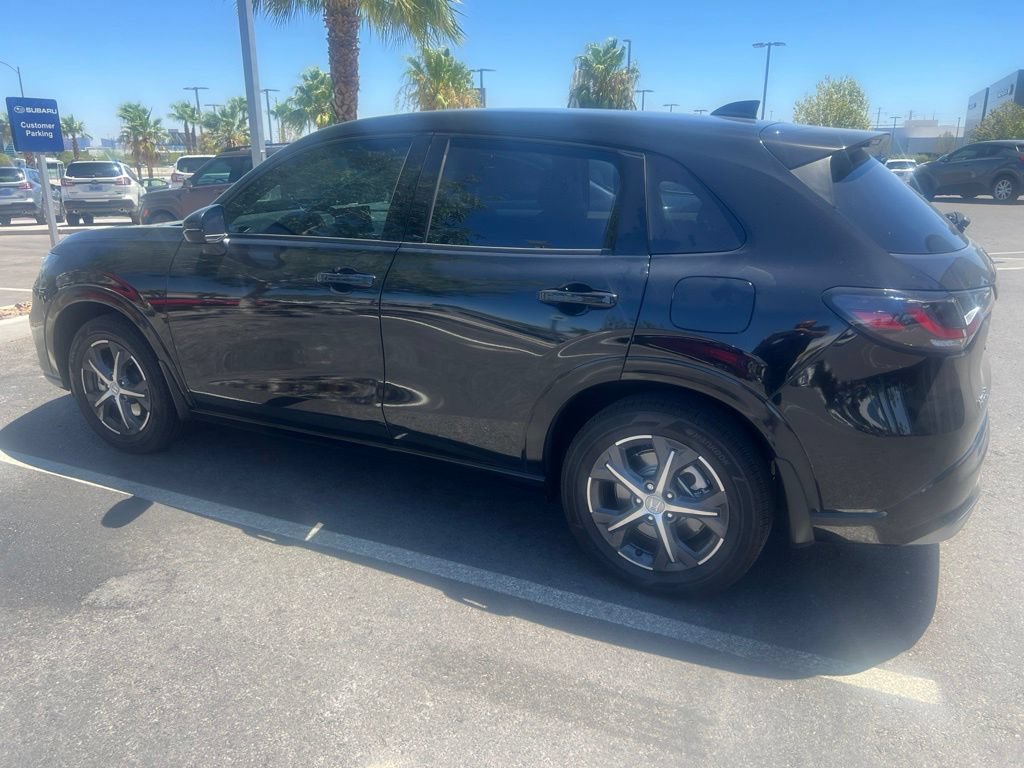 Used 2024 Honda HR-V EX-L image 30