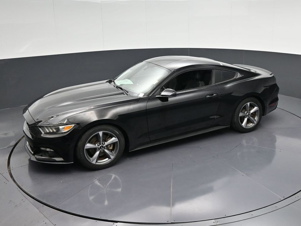 Used 2016 Ford Mustang Coupe w/ Equipment Group 051A RWD image 28