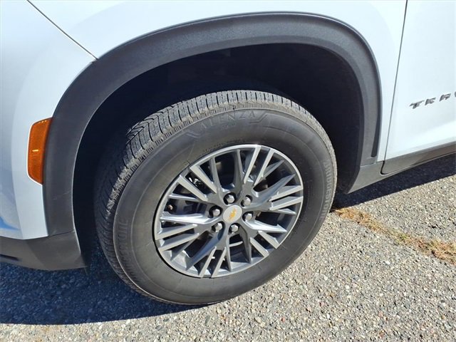 Used 2024 Chevrolet Traverse LT image 4