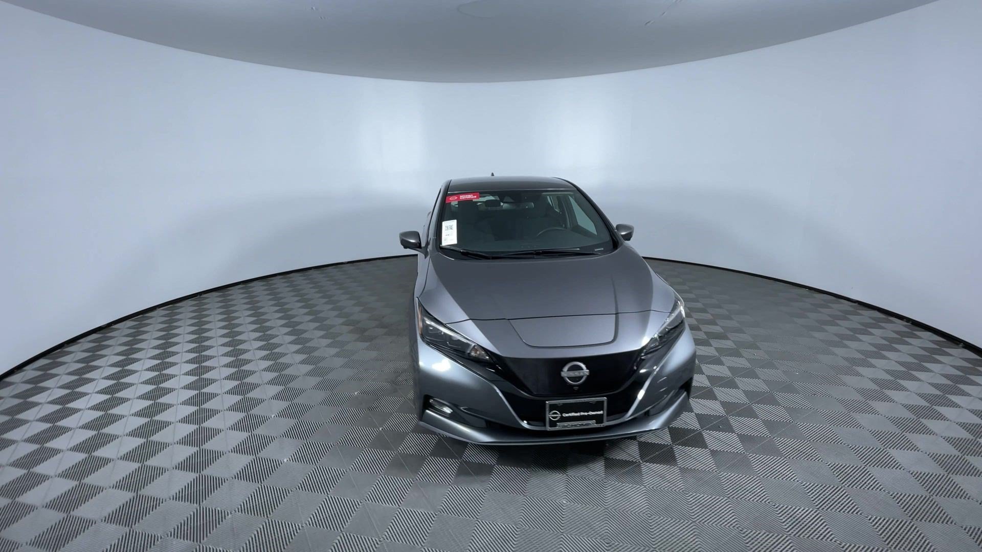 Certified 2025 Nissan Leaf SV Plus FWD image 3