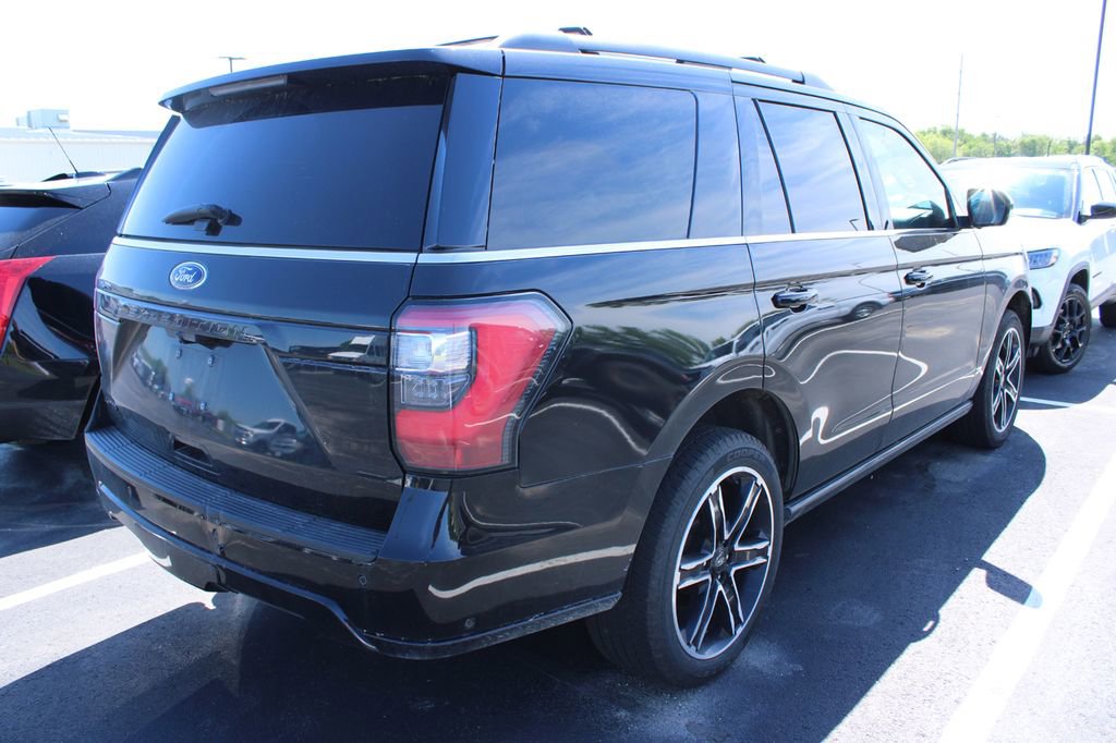 Used 2019 Ford Expedition Limited w/ Equipment Group 303A AWD/4WD image 5