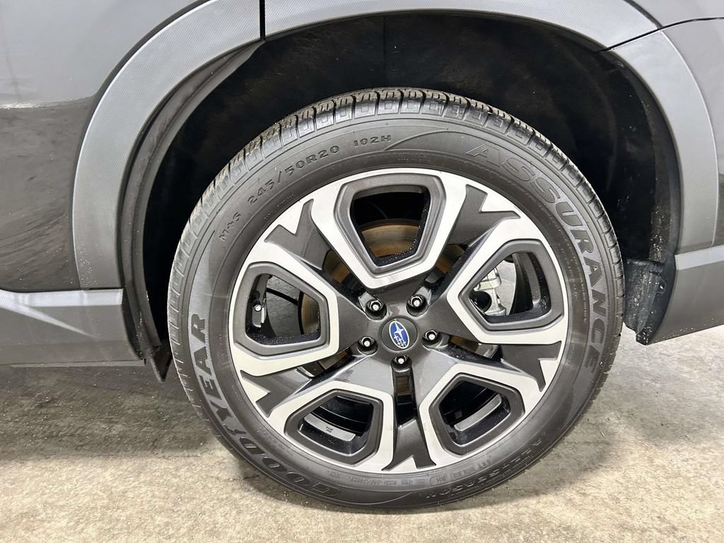 Used 2023 Subaru Ascent Limited AWD/4WD image 7