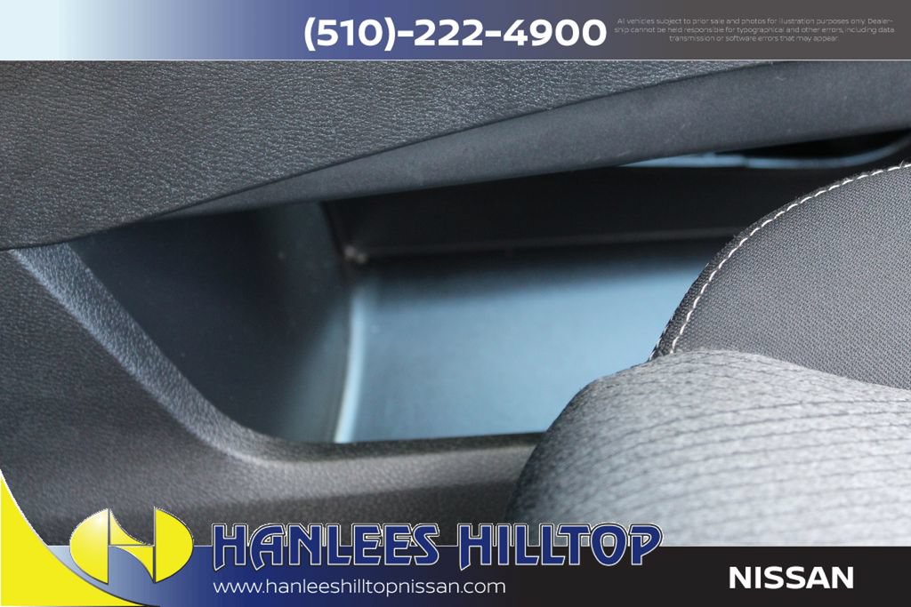 Used 2025 Nissan Rogue SV AWD/4WD image 15