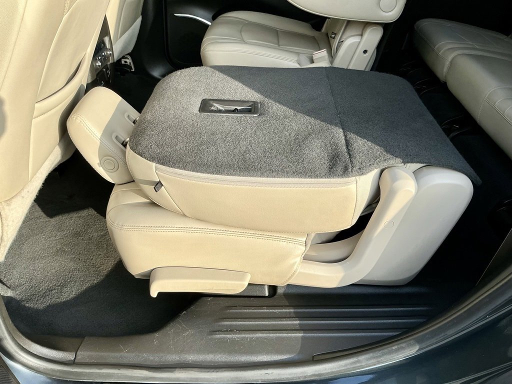 Used 2021 Buick Enclave Essence w/ Sound and Sites Package image 29