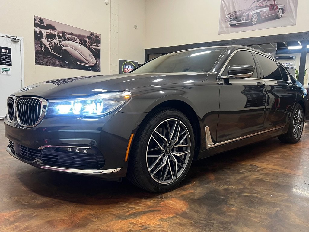 Used 2016 BMW 740i RWD image 6