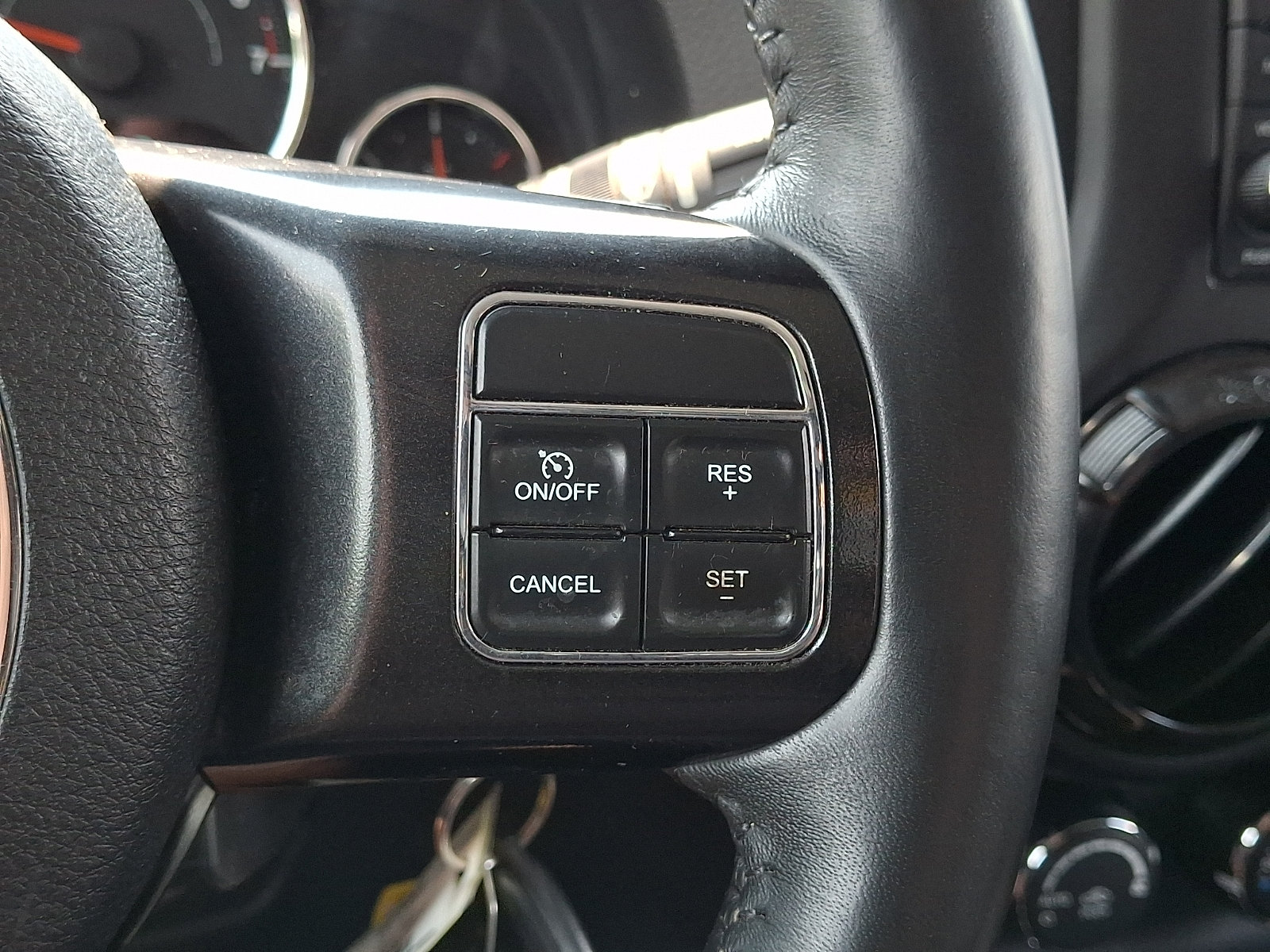Used 2017 Jeep Wrangler Unlimited Sahara AWD/4WD image 21