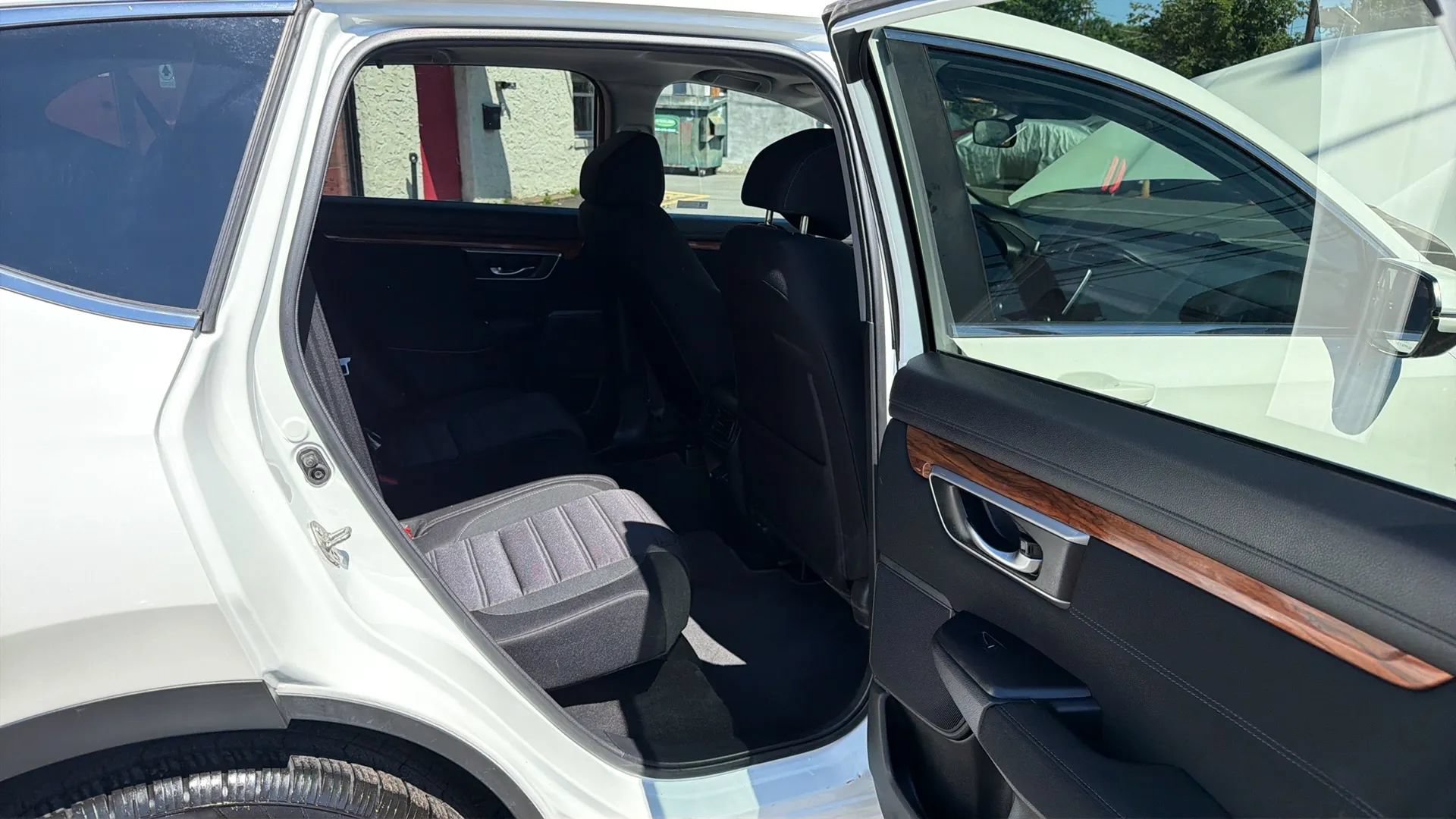 Used 2018 Honda CR-V EX image 26
