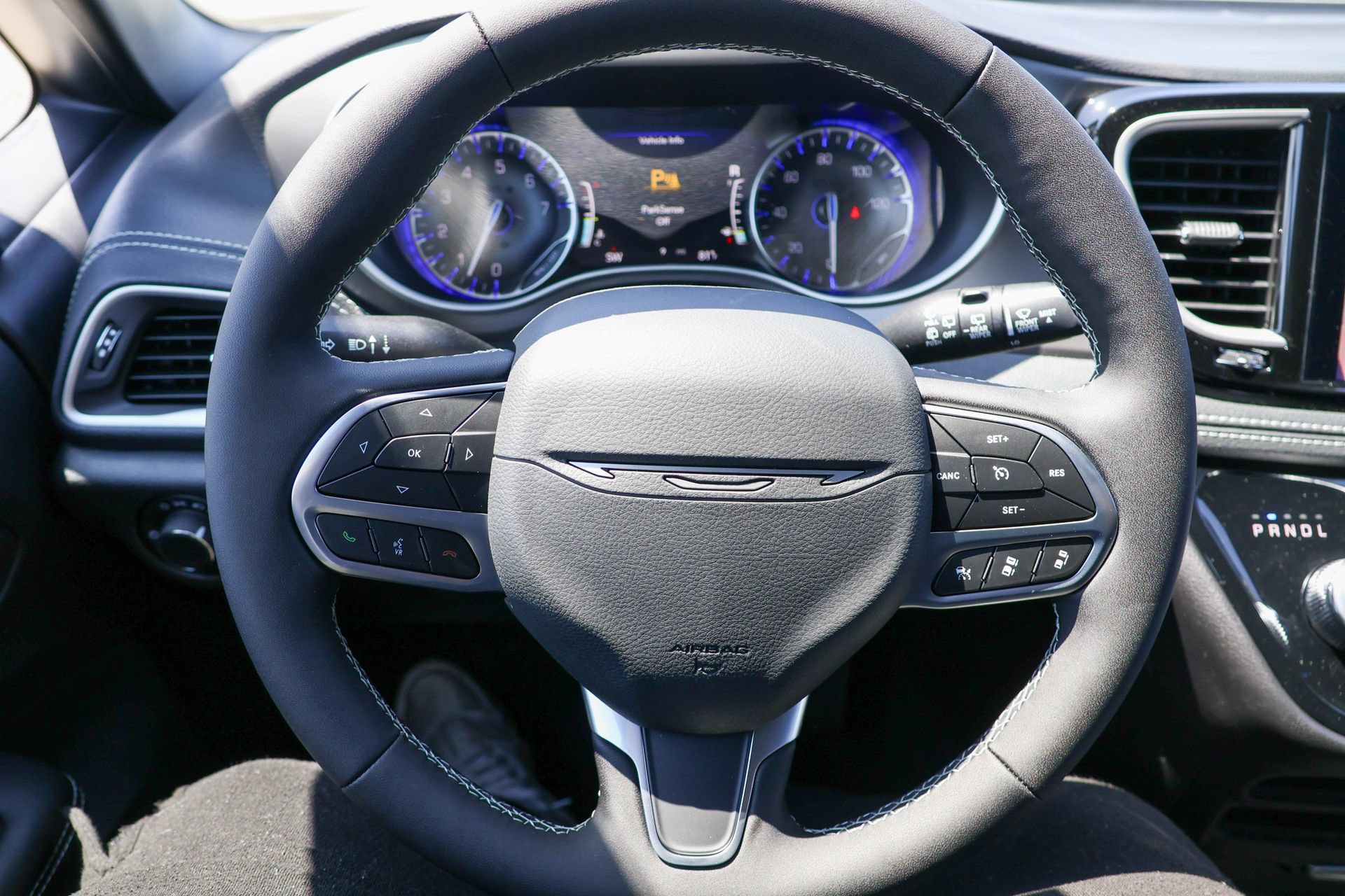 New 2027 Chrysler Pacifica Select FWD image 28