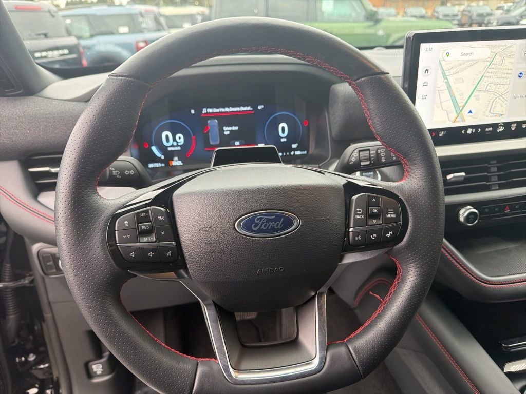 Used 2025 Ford Explorer ST-Line image 21
