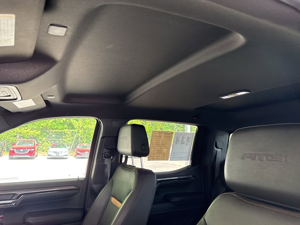 Used 2022 GMC Sierra 1500 AT4 w/ AT4 Premium Package AWD/4WD image 7