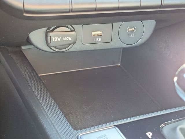 Certified 2025 Hyundai Elantra Blue image 9