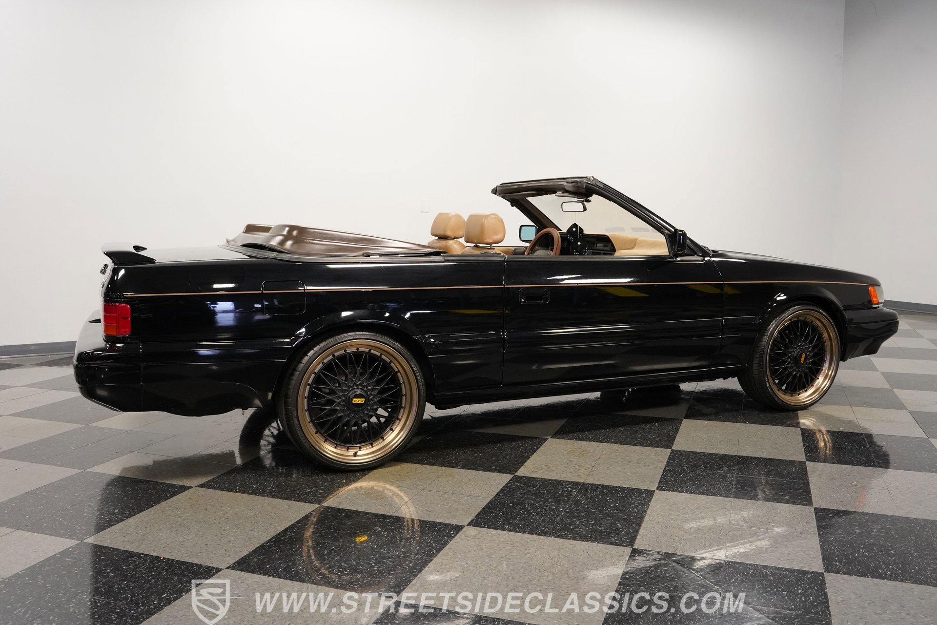 Used 1991 INFINITI M30 Convertible image 13