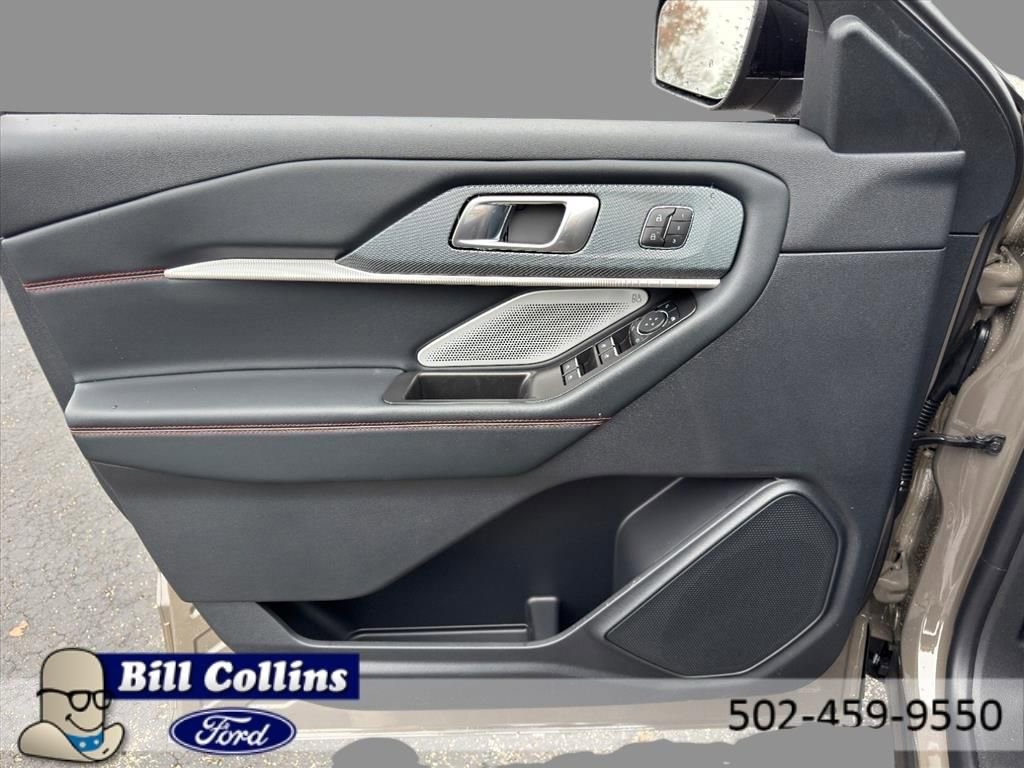 New 2026 Ford Explorer ST w/ Sun And Sound Package image 13