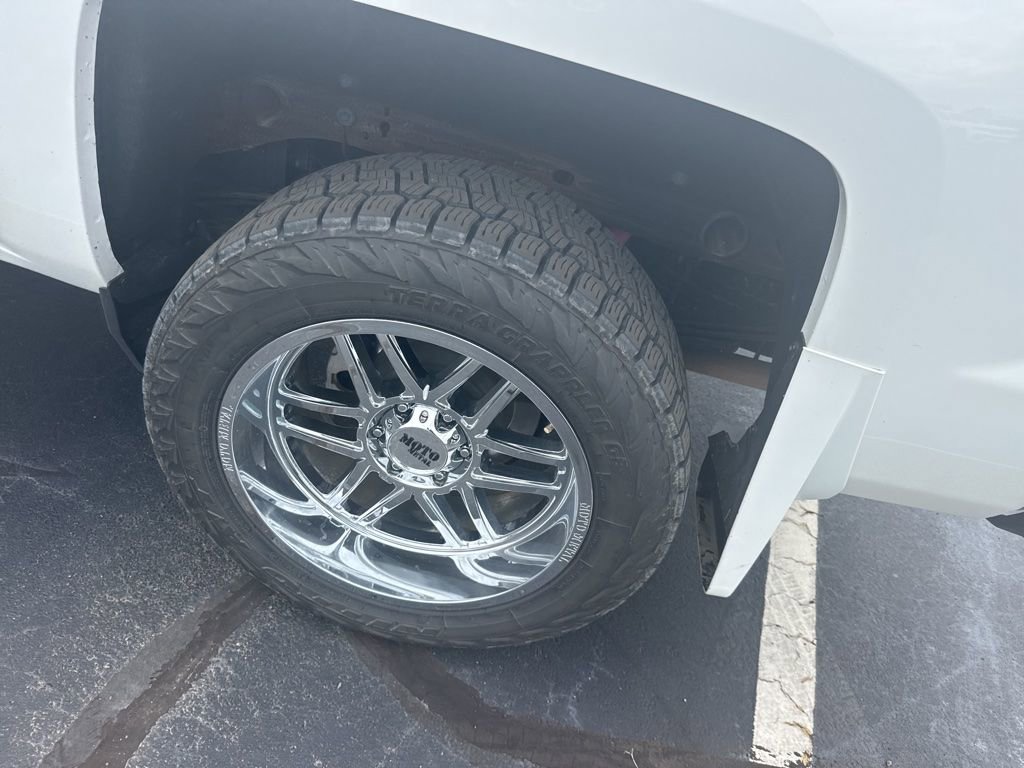 Used 2018 Chevrolet Silverado 1500 LT w/ All Star Edition AWD/4WD image 7