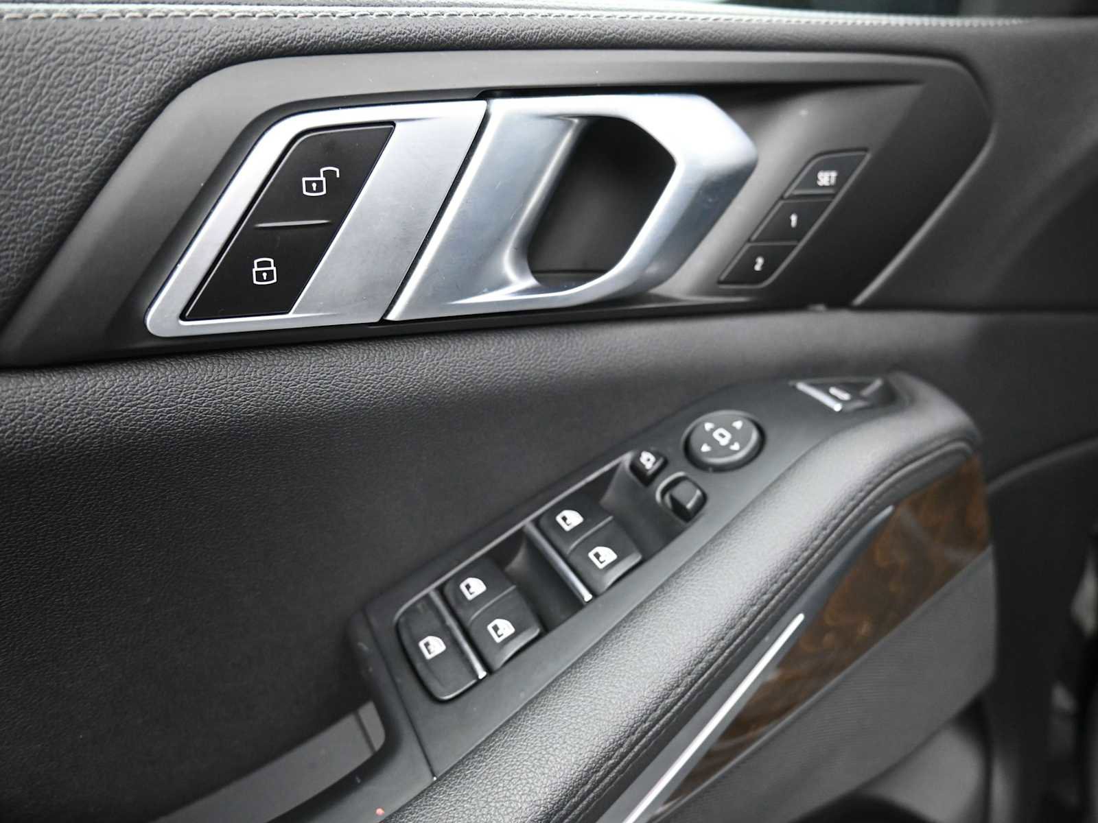 Used 2020 BMW X5 sDrive40i w/ Convenience Package RWD image 9