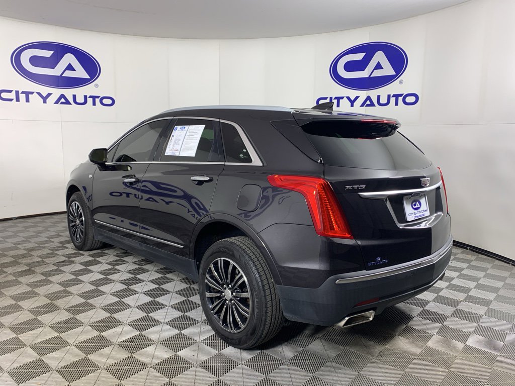 Used 2017 Cadillac XT5 Luxury w/ Driver Awareness Package image 5