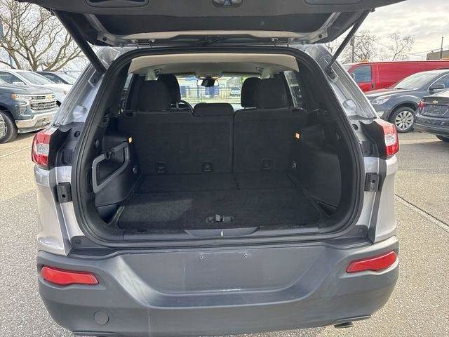 Used 2014 Jeep Cherokee Latitude w/ Comfort/Convenience Group FWD image 18