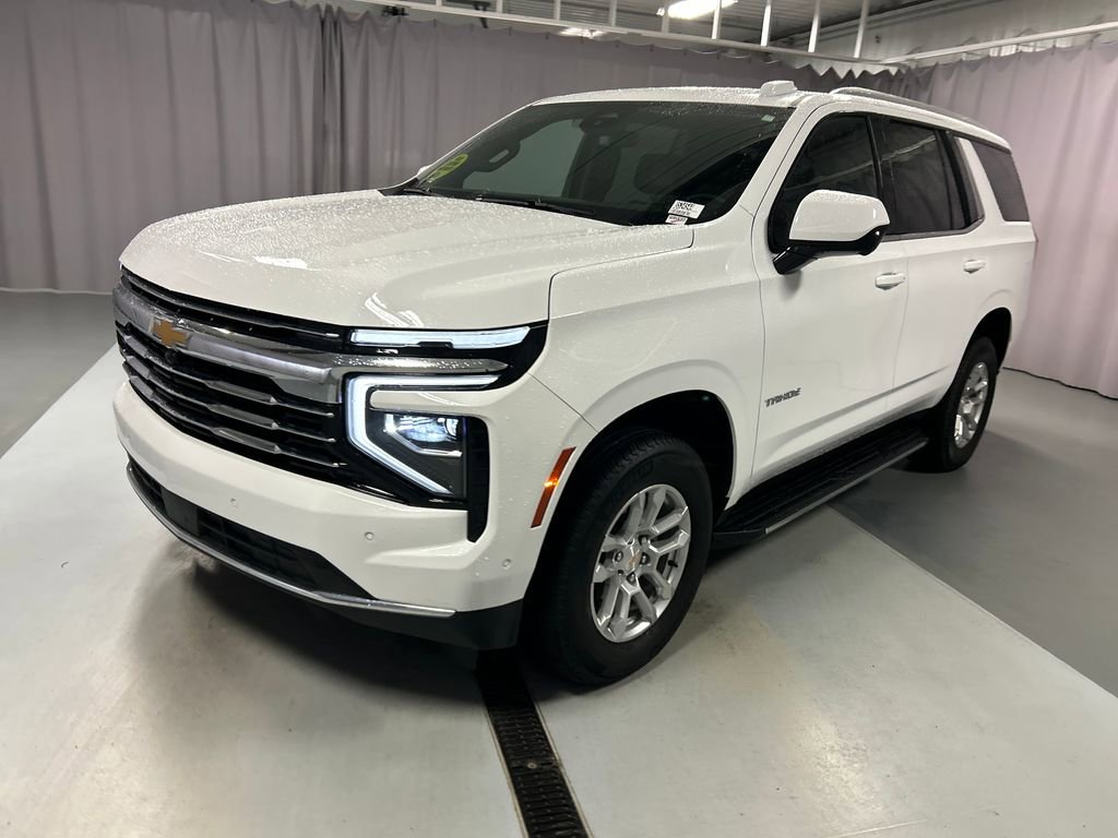 Used 2025 Chevrolet Tahoe LT AWD/4WD video 3