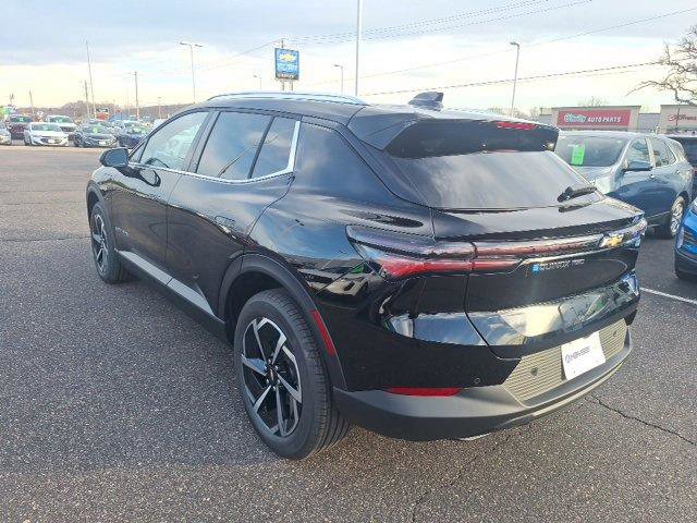 New 2026 Chevrolet Equinox EV LT image 4