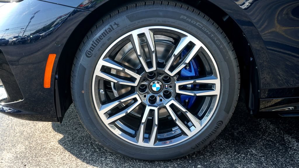 New 2027 BMW 530i xDrive w/ M Sport Package AWD/4WD image 3
