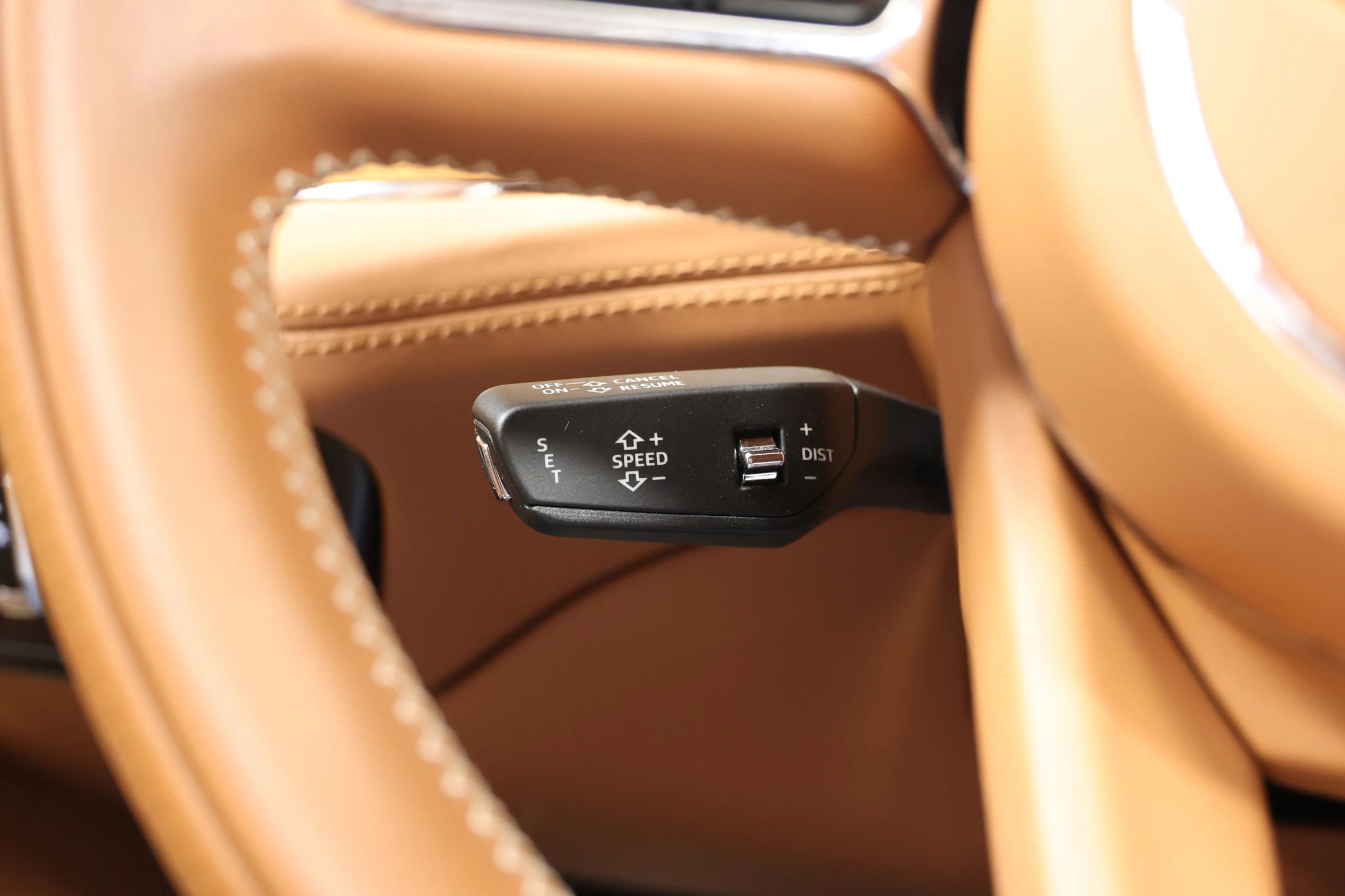 Used 2023 Bentley Bentayga Speed image 35