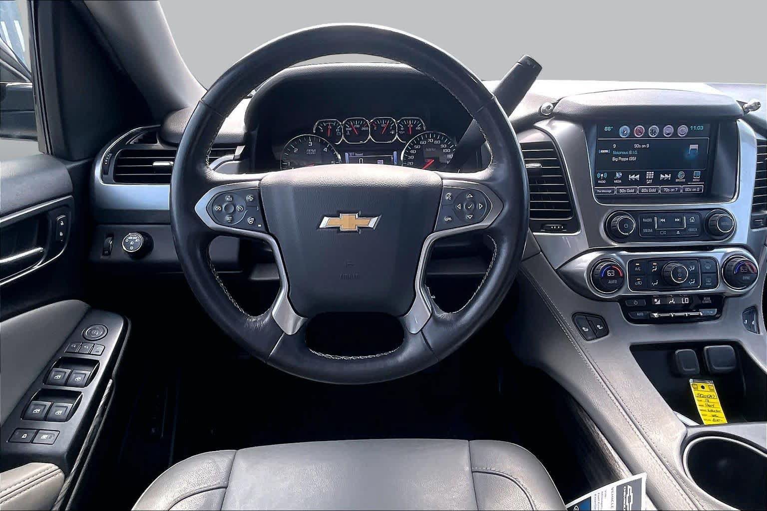 Used 2018 Chevrolet Suburban LT RWD image 6