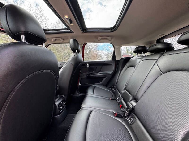 Used 2019 MINI Cooper Countryman image 12