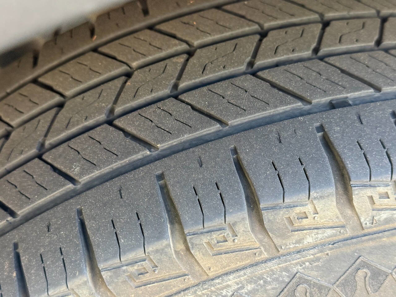 Used 2020 Ford Transit 250 148 High Roof Extended image 29