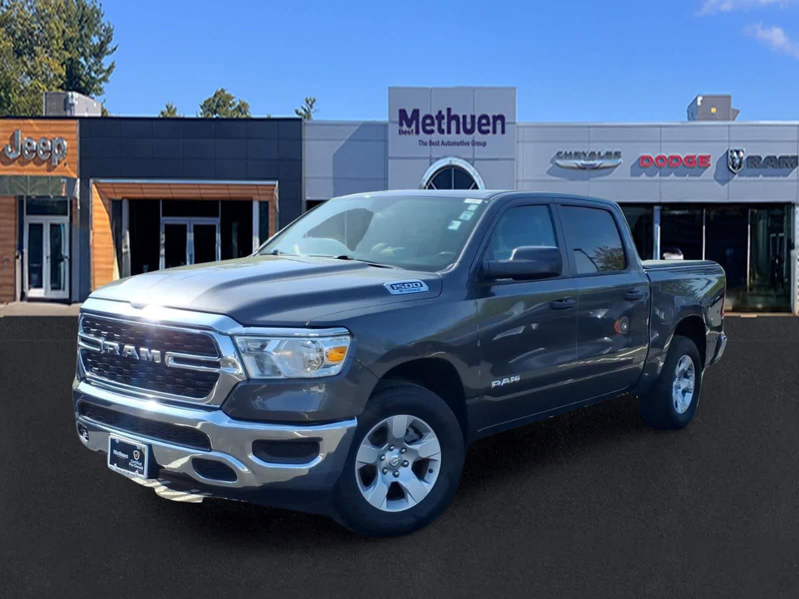 Used 2023 RAM 1500 Big Horn AWD/4WD image 3