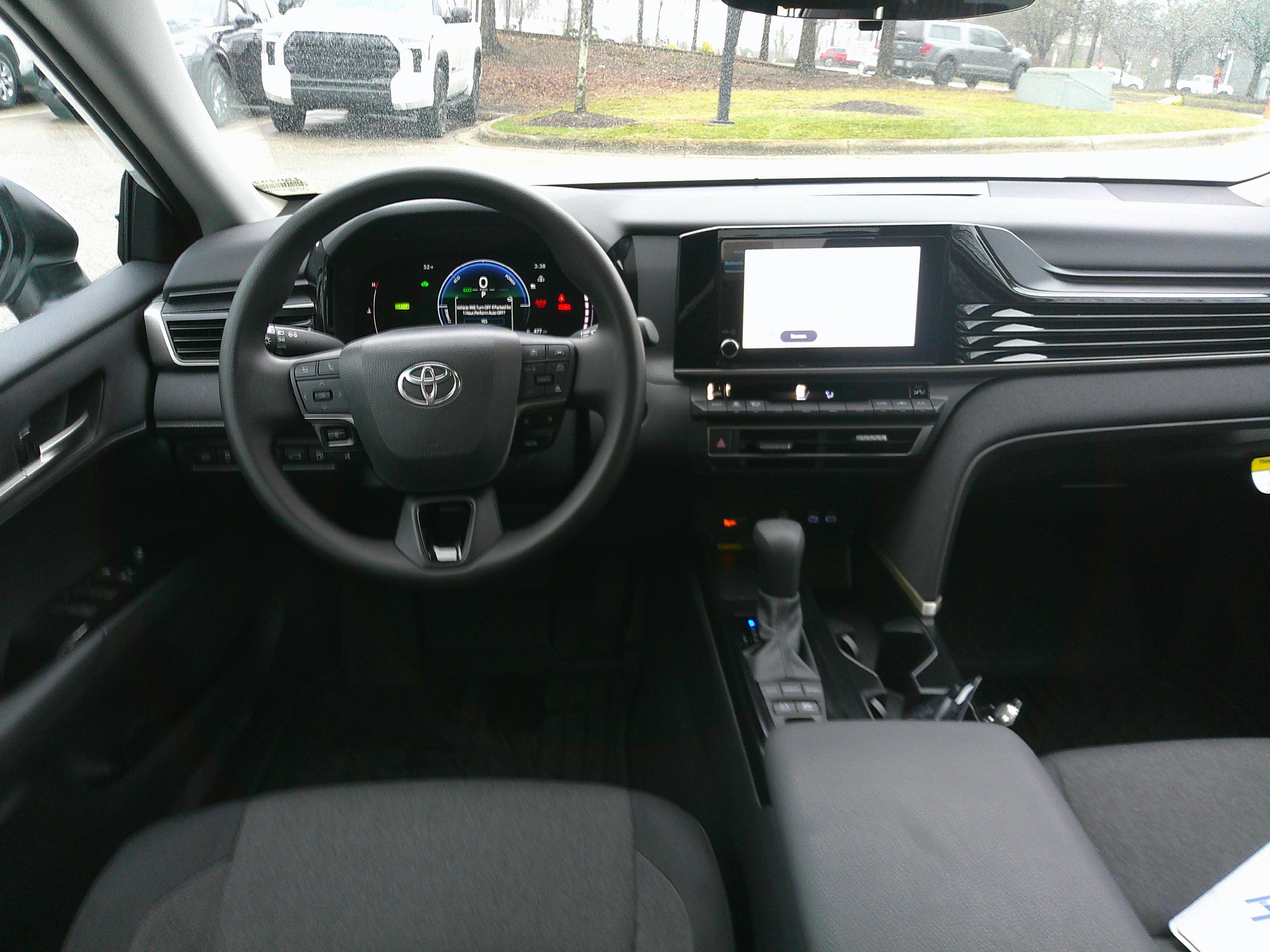 Used 2025 Toyota Camry LE image 30