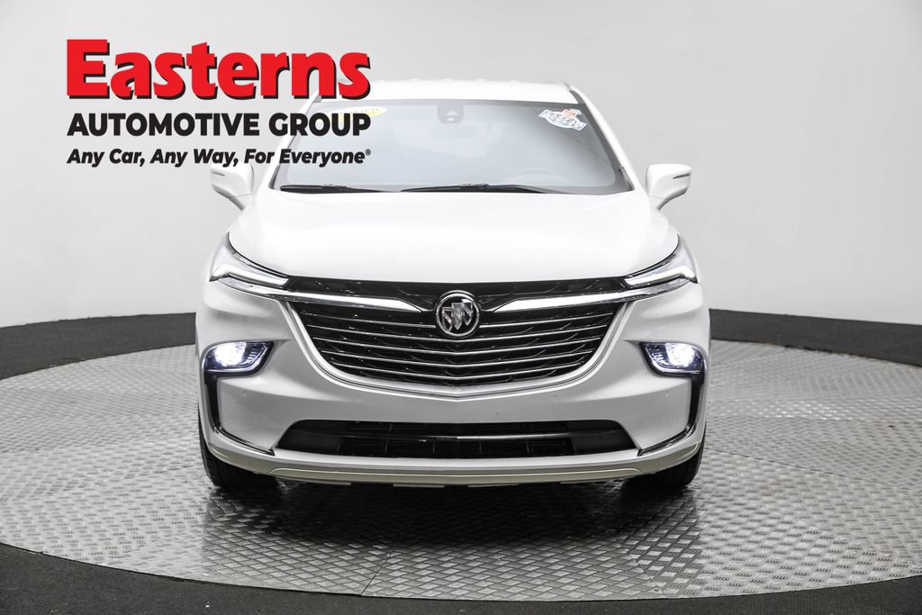 Used 2024 Buick Enclave Premium image 2