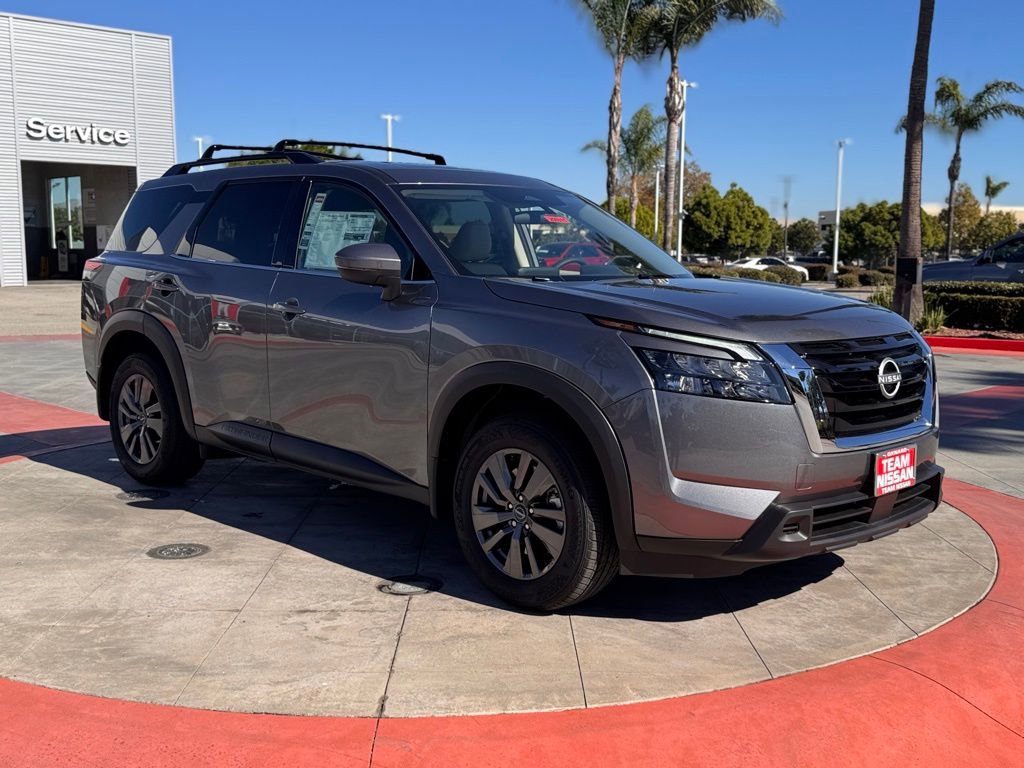 New 2025 Nissan Pathfinder SV w/ SV Premium Package image 2
