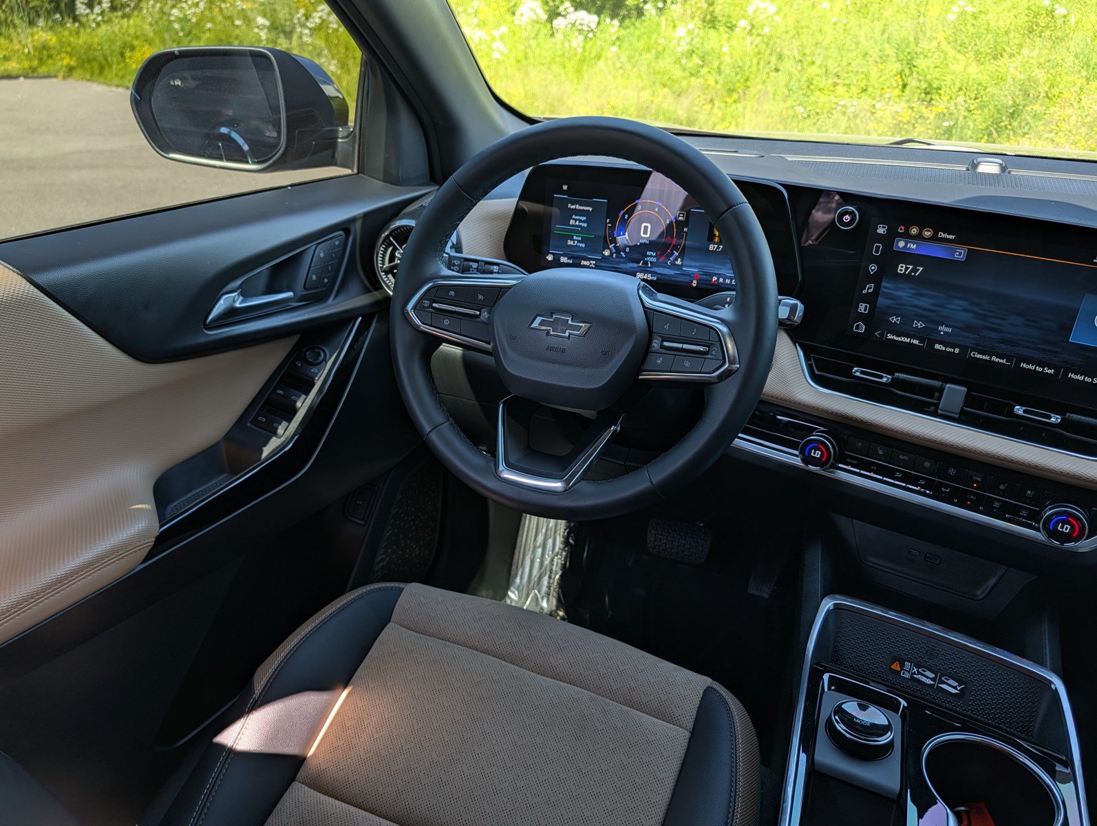 Used 2026 Chevrolet Equinox ACTIV w/ Convenience Package III AWD/4WD image 9