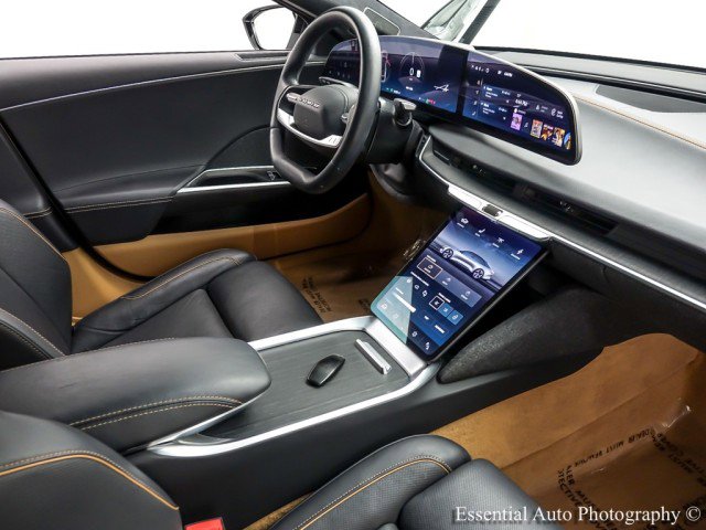 Used 2024 Lucid Air Touring image 29