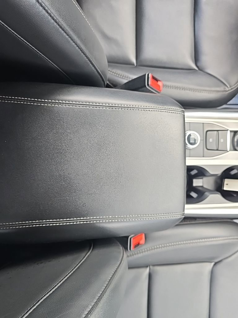 Used 2022 Ford Explorer XLT w/ Equipment Group 202A image 36