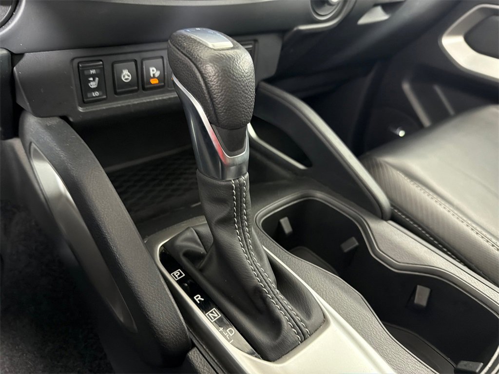 Used 2022 Nissan Frontier SV w/ SV Premium Package image 32