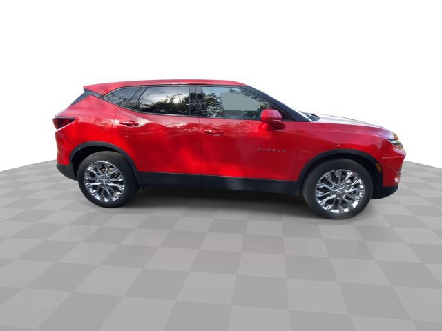 Used 2023 Chevrolet Blazer LT w/ LPO, Black Grille Bar Package AWD/4WD image 3