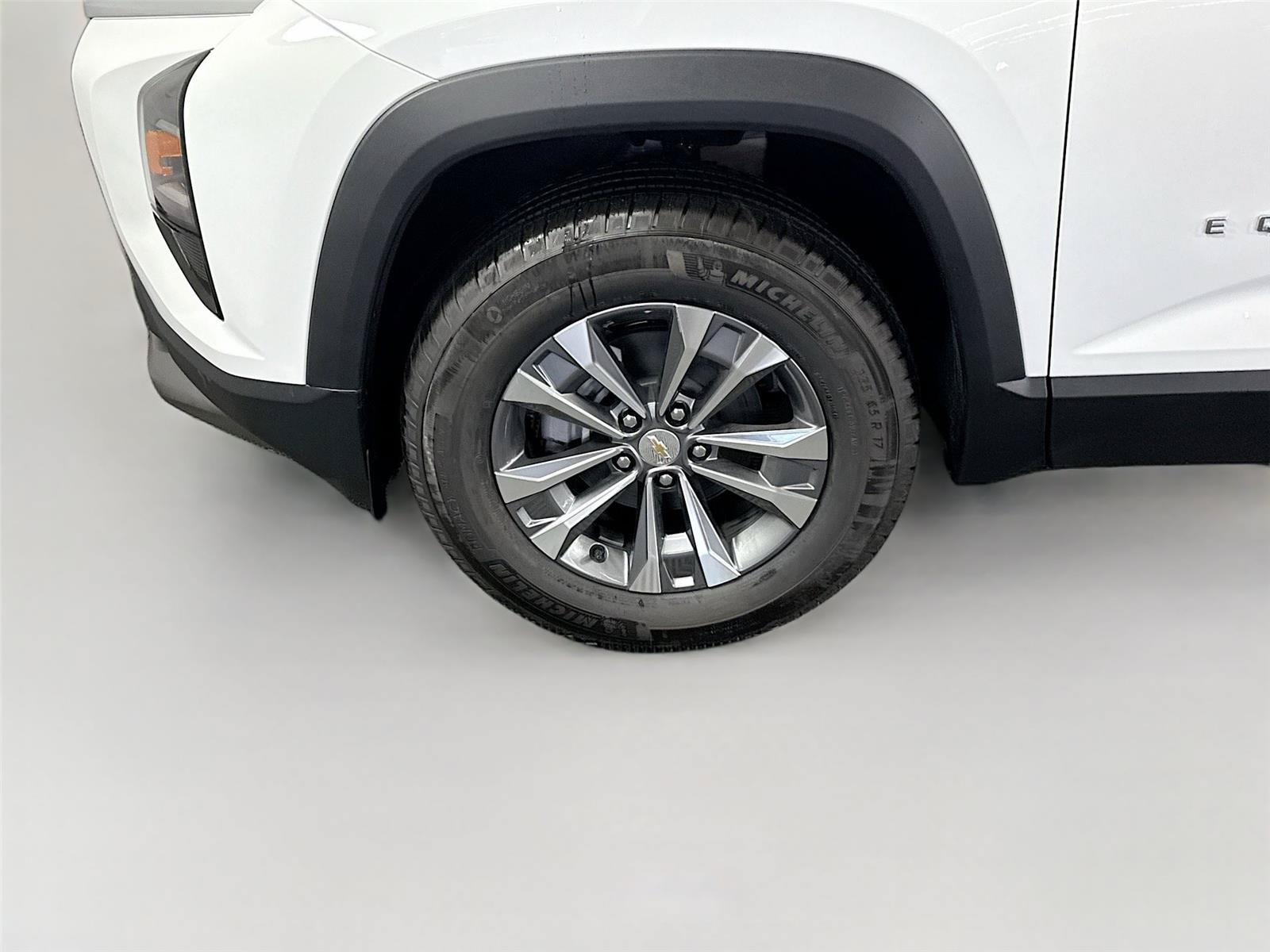 Used 2026 Chevrolet Equinox LT w/ LPO, Floor Liner Package AWD/4WD image 23