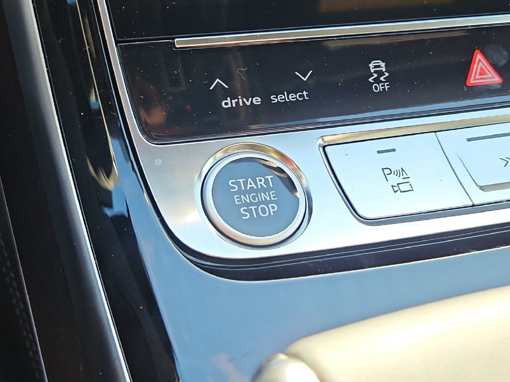 New 2027 Audi A8 L 3.0T AWD/4WD image 17