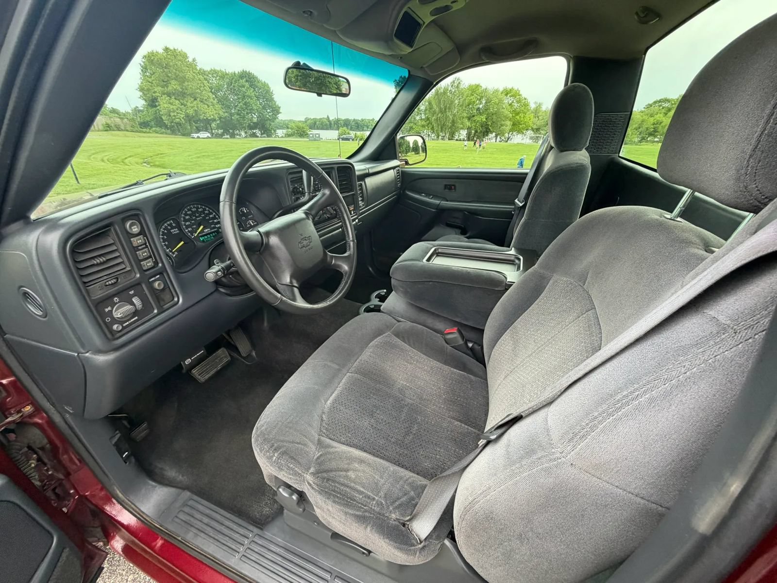 Used 2001 Chevrolet Silverado 1500 LS w/ Off-Road Chassis Pkg AWD/4WD image 50