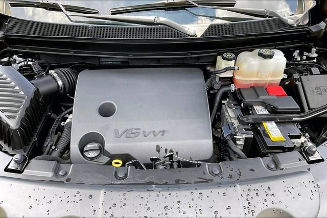 Used 2023 Chevrolet Traverse LT FWD image 21