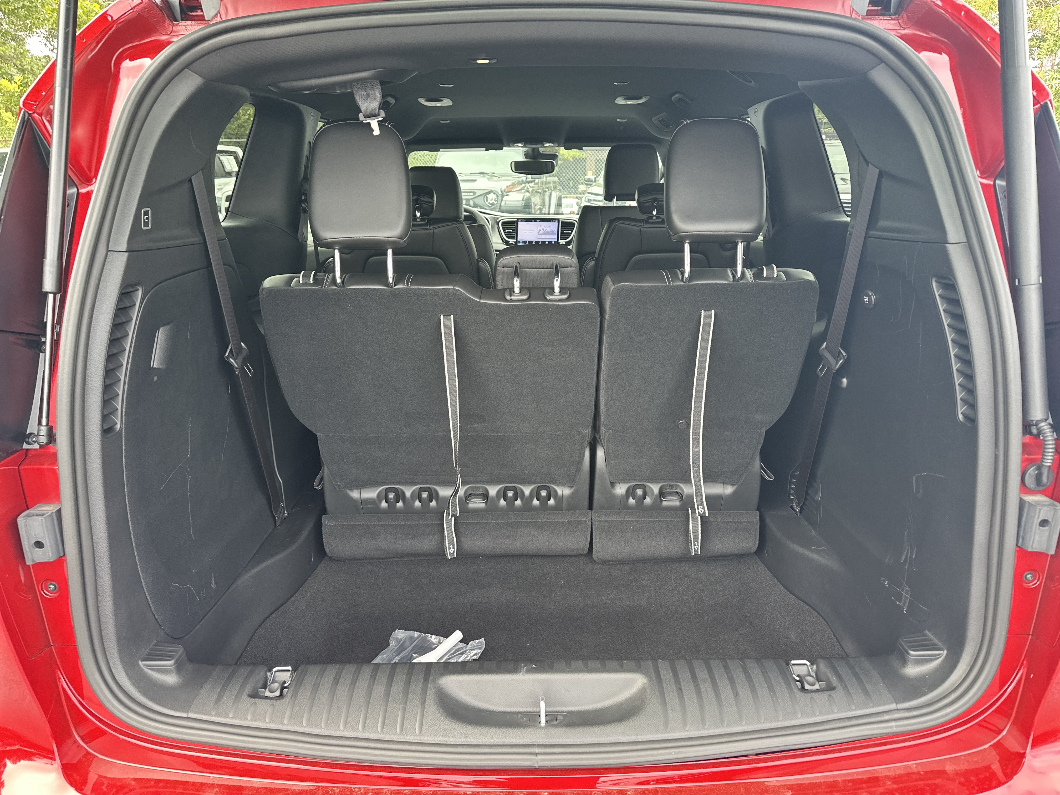 Used 2025 Chrysler Voyager LX FWD image 20