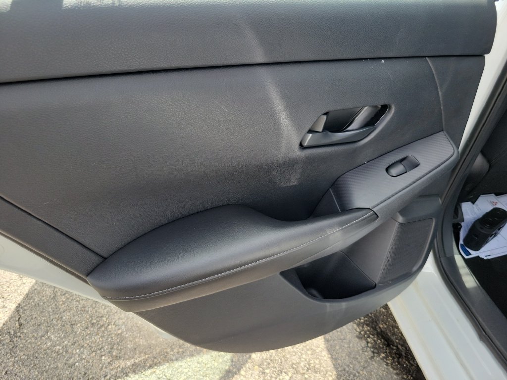 Used 2024 Nissan Sentra SV FWD image 20