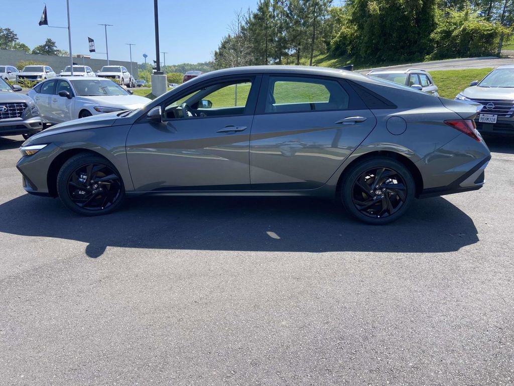 Certified 2026 Hyundai Elantra Sport image 6