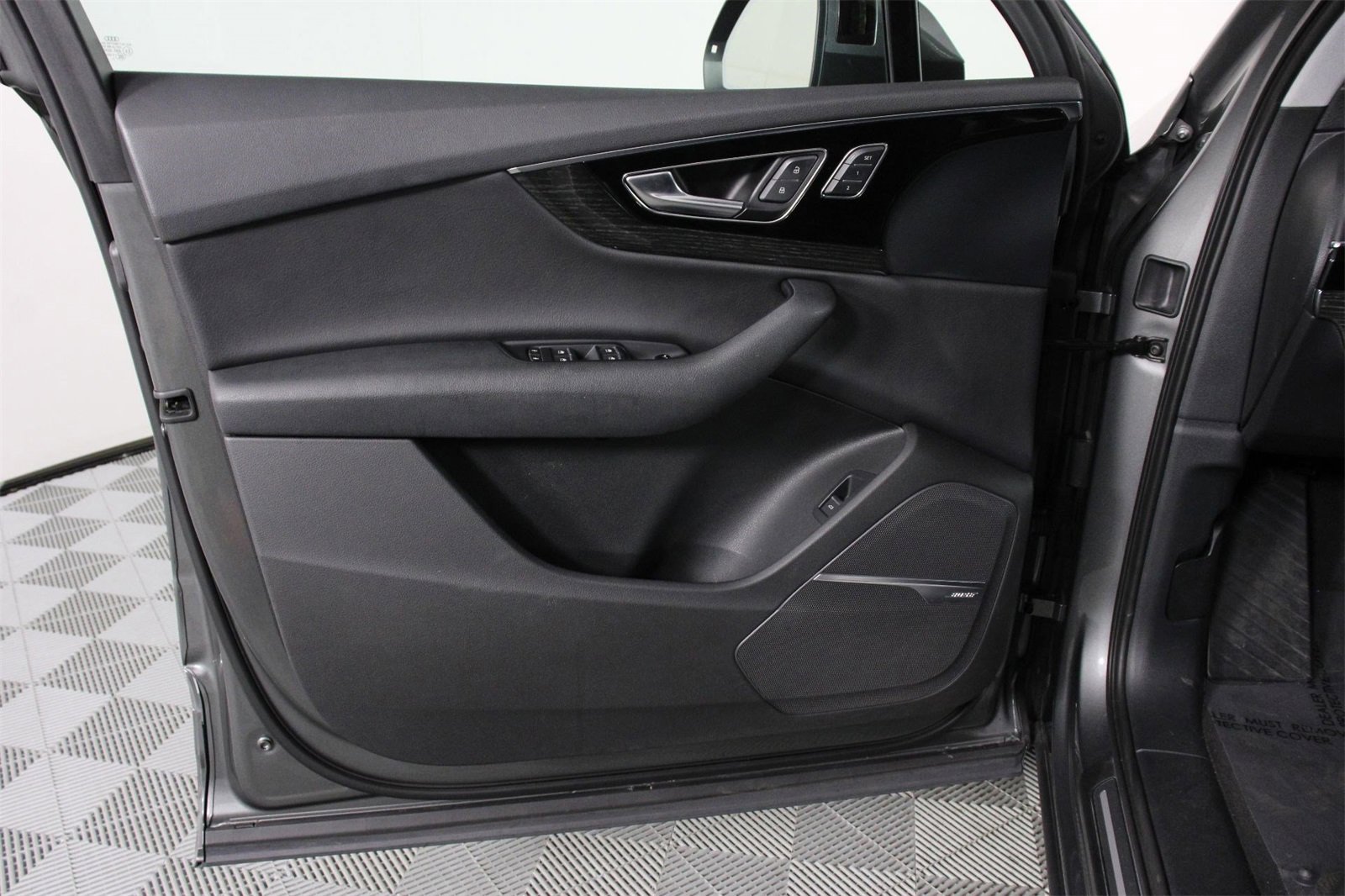 Used 2017 Audi Q7 3.0T Premium Plus image 20