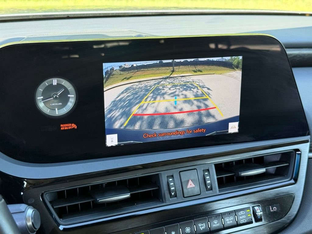 Certified 2023 Lexus ES 300h w/ Premium Package FWD image 36